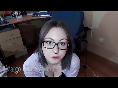 ❤️ Seksikas prillidega tüdruk imeb dildot sügavalt kaamera ette ❤️ Porno at us ﹏